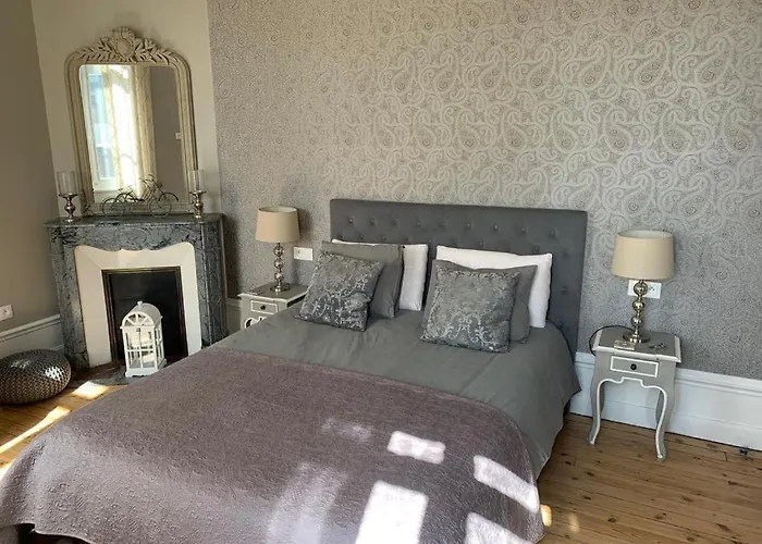 Alojamento de Acomodação e Pequeno-almoço Maison Ulysse